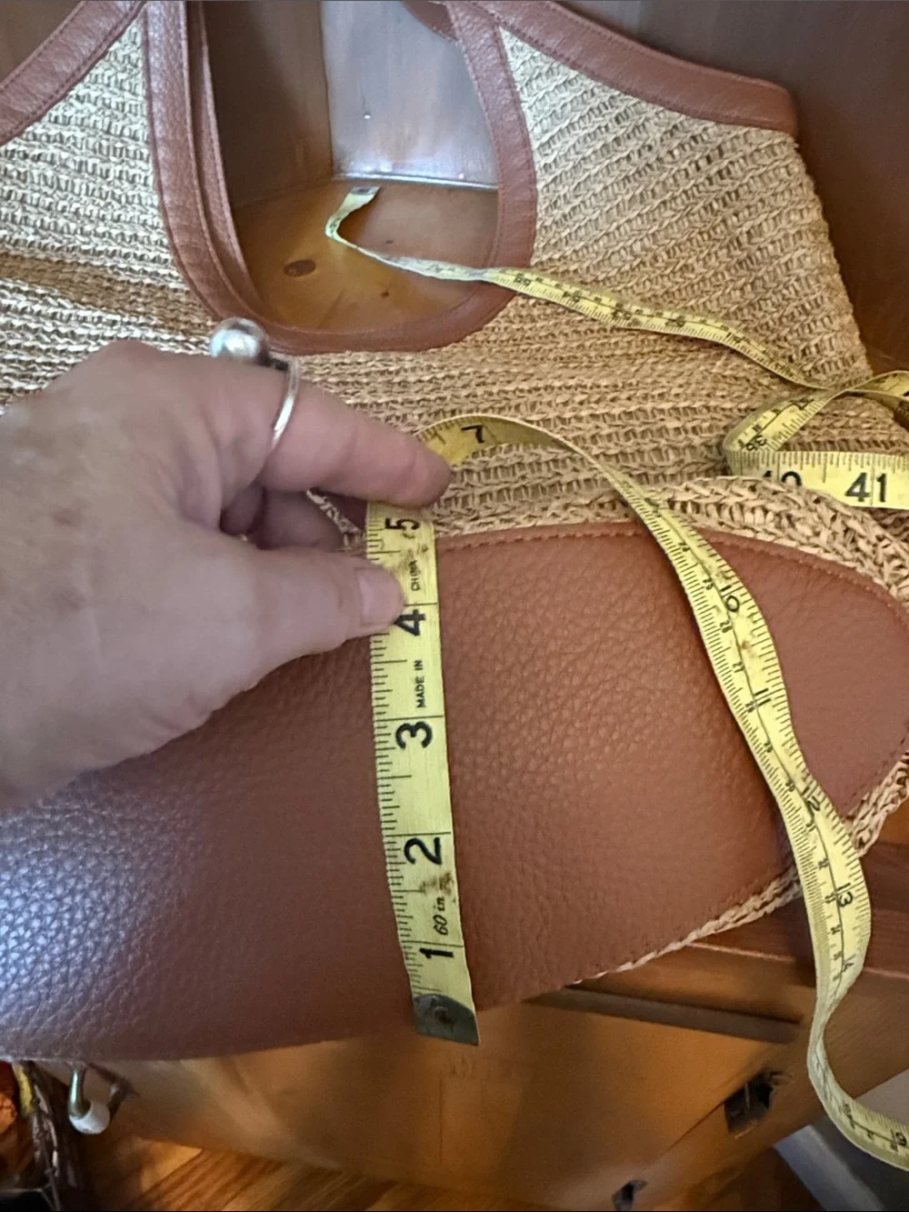 Banana Republic Factory Straw Hobo Tote Bag Woven Summer Beach Carryall tan